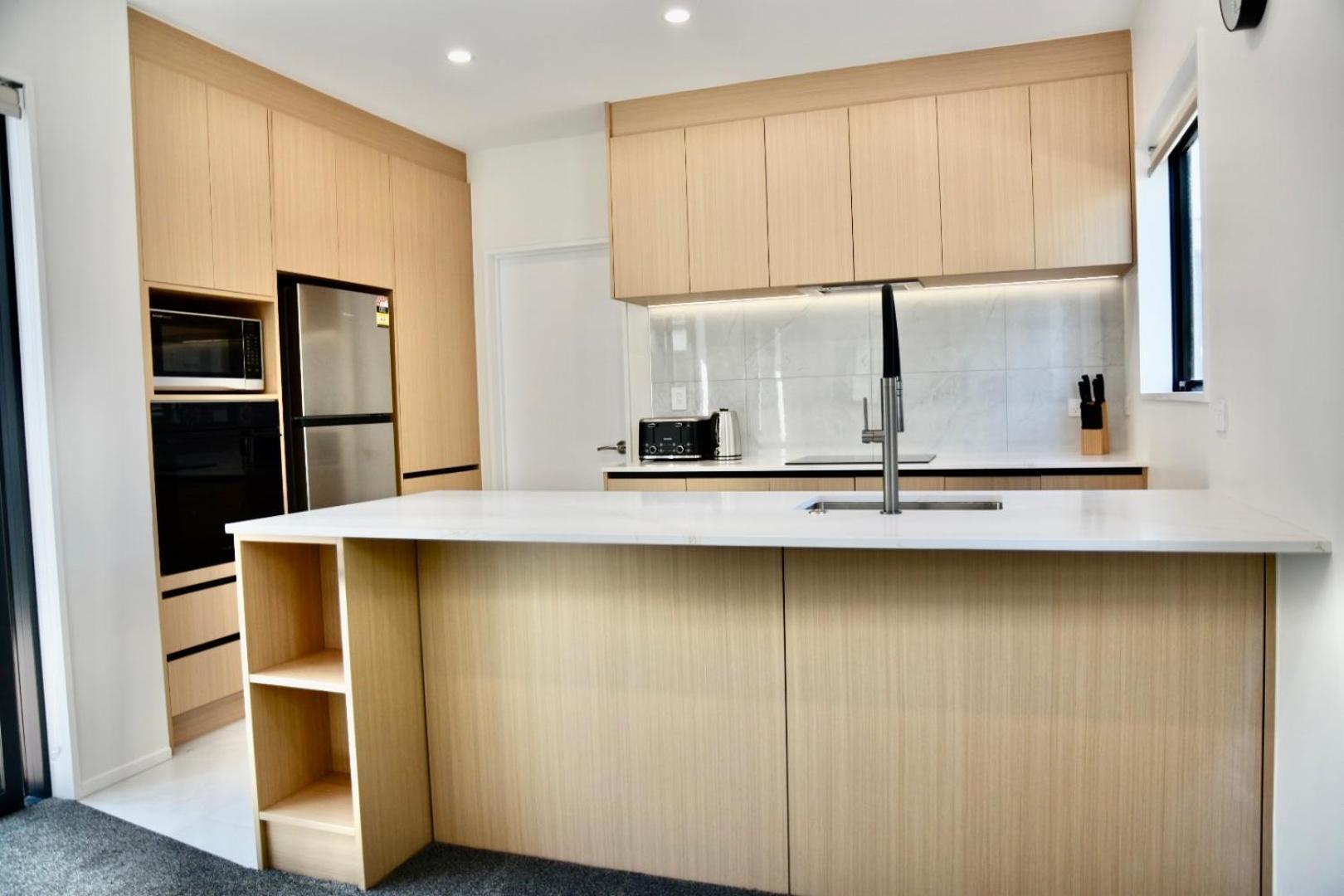 Brand New Close To Cbd 3 Bed 3 Bath With Garage 크라이스트처치 외부 사진